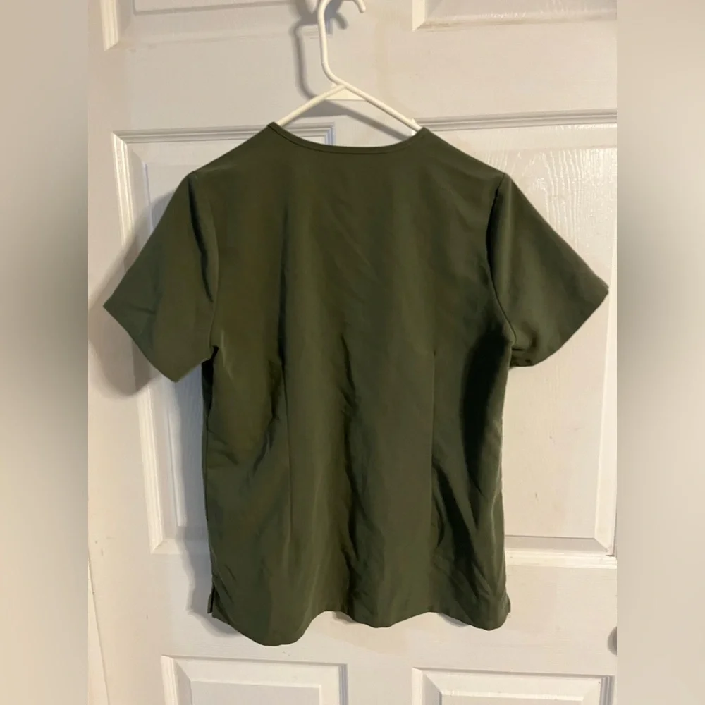 Figs Women’s Olive Short Sleeve Tee - Picture 2 of 3